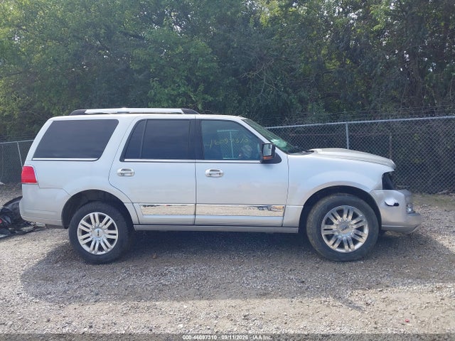 2014 Lincoln Navigator მანქანა იყიდება აუქციონზე, vin: 5LMJJ2H5XEEL08874, აუქციონის ნომერი: 46097310