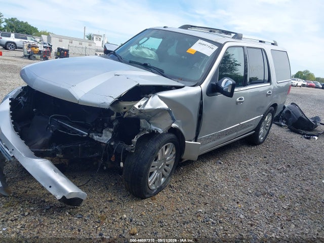 2014 Lincoln Navigator მანქანა იყიდება აუქციონზე, vin: 5LMJJ2H5XEEL08874, აუქციონის ნომერი: 46097310