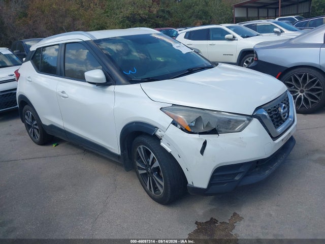 2018 3N1CP5CU0JL503460 главное изображение