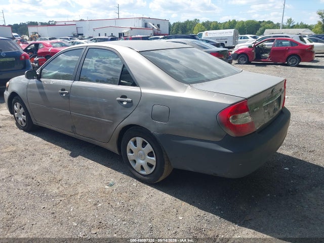 46097320 :رقم المزاد ، 4T1BE32K32U528388 vin ، 2002 Toyota Camry Le مزاد بيع