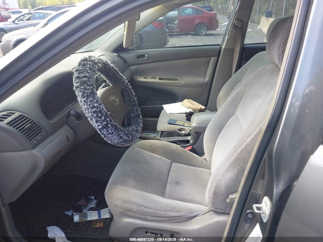 46097320 :رقم المزاد ، 4T1BE32K32U528388 vin ، 2002 Toyota Camry Le مزاد بيع