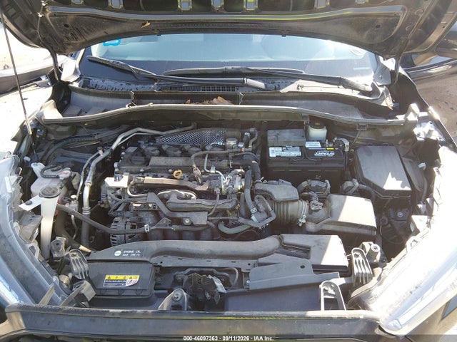 46097363 :رقم المزاد ، 7MUCAAAG9NV004411 vin ، 2022 Toyota Corolla Cross Le مزاد بيع