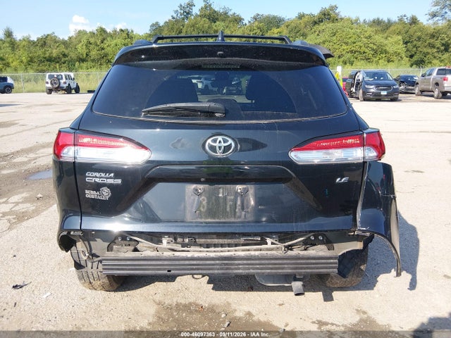46097363 :رقم المزاد ، 7MUCAAAG9NV004411 vin ، 2022 Toyota Corolla Cross Le مزاد بيع