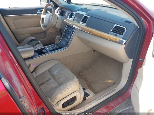 46097376 :رقم المزاد ، 1LNHM94RX9G607995 vin ، 2009 Lincoln Mks مزاد بيع