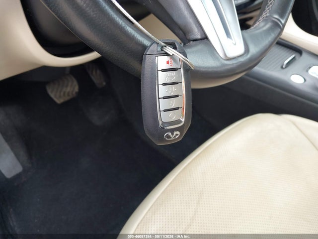 2020 Infiniti Qx50 Sensory Awd მანქანა იყიდება აუქციონზე, vin: 3PCAJ5M33LF101946, აუქციონის ნომერი: 46097384