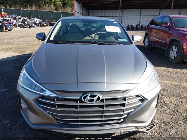 Продажа на аукционе авто 2019 Hyundai Elantra Se, vin: 5NPD74LFXKH497049, номер лота: 46097430