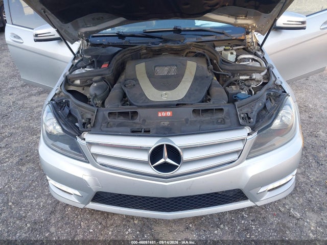 2012 Mercedes-benz C 300 Sport 4matic მანქანა იყიდება აუქციონზე, vin: WDDGF8BB4CR202226, აუქციონის ნომერი: 46097481