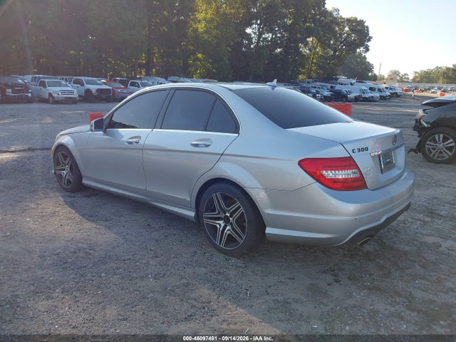 2012 Mercedes-benz C 300 Sport 4matic მანქანა იყიდება აუქციონზე, vin: WDDGF8BB4CR202226, აუქციონის ნომერი: 46097481