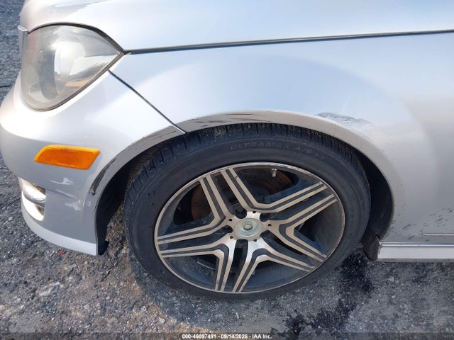 2012 Mercedes-benz C 300 Sport 4matic მანქანა იყიდება აუქციონზე, vin: WDDGF8BB4CR202226, აუქციონის ნომერი: 46097481