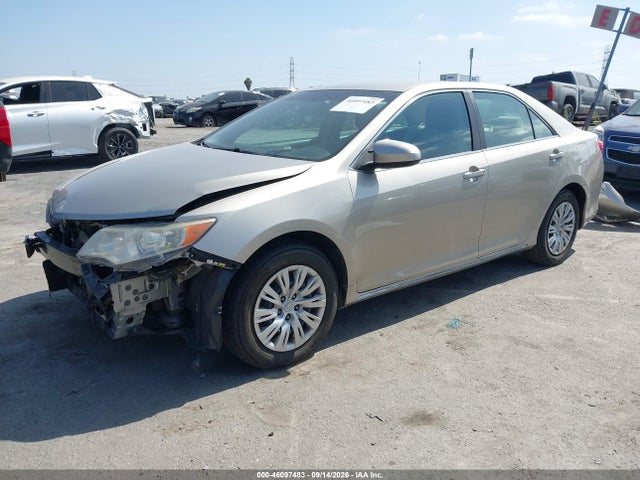 Toyota CAMRY LE 2014 4T4BF1FK2ER349300 Image 2