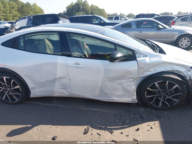46097510 :رقم المزاد ، JTDACACU6S3052279 vin ، 2025 Toyota Prius Plug-in Hybrid Xse مزاد بيع