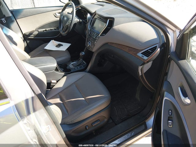 Продажа на аукционе авто 2017 Hyundai Santa Fe Limited Ultimate, vin: KM8SRDHFXHU227839, номер лота: 46097535
