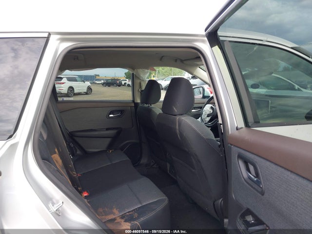 2022 Nissan Rogue Sv Intelligent Awd მანქანა იყიდება აუქციონზე, vin: 5N1BT3BB5NC715468, აუქციონის ნომერი: 46097546