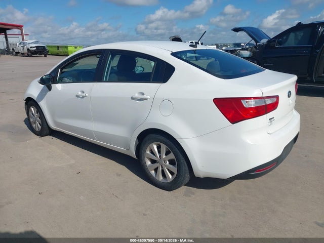 KIA RIO EX 2015 KNADN4A35F6440379 Image 3