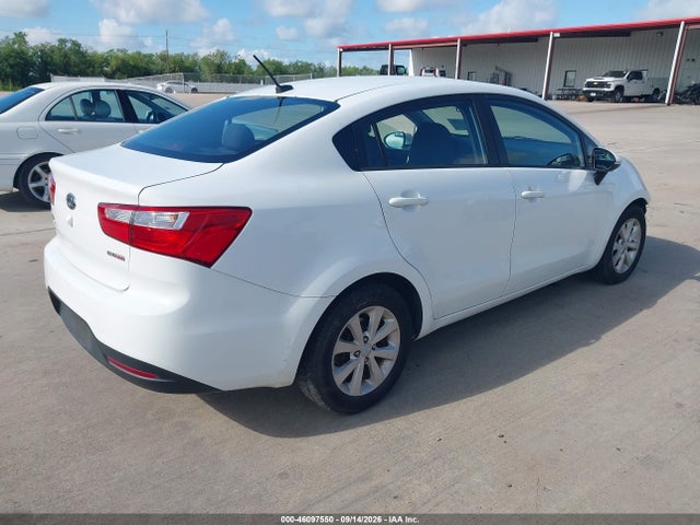 KIA RIO EX 2015 KNADN4A35F6440379 Image 4