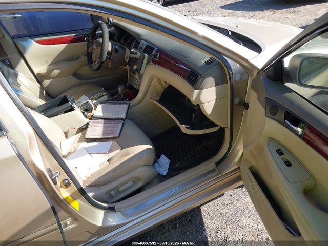 46097592 :رقم المزاد ، JTHBF30G820076086 vin ، 2002 Lexus Es 300 مزاد بيع