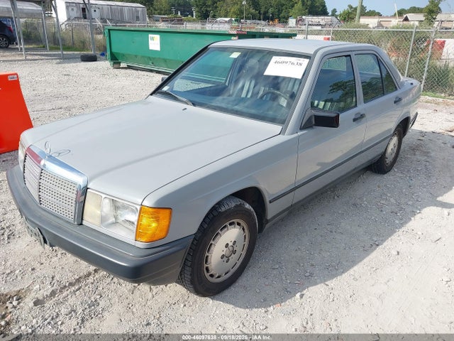 46097638 :رقم المزاد ، WDBDA24A3EA118458 vin ، 1984 Mercedes-benz 190 E 2.3 مزاد بيع