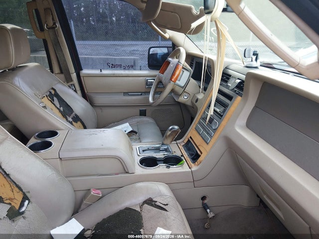 Продажа на аукционе авто 2008 Lincoln Navigator, vin: 5LMFU27578LJ02300, номер лота: 46097679