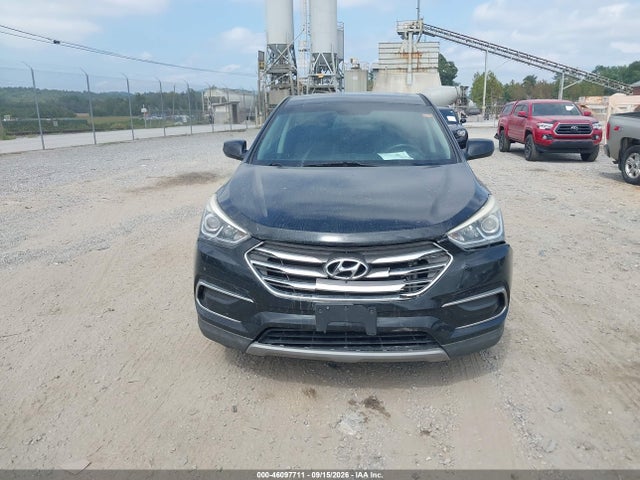 5XYZTDLB0HG381003 Hyundai Santa Fe Sport 2.4l
