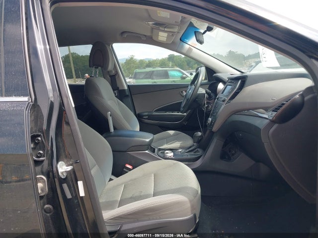 5XYZTDLB0HG381003 Hyundai Santa Fe Sport 2.4l
