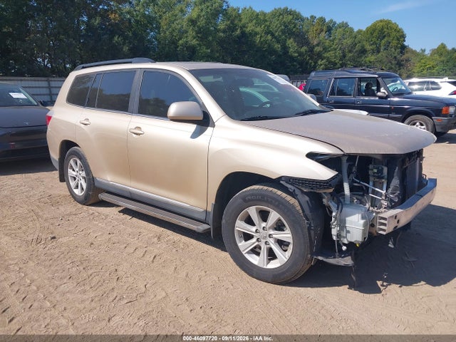 46097720 :رقم المزاد ، 5TDZK3EH0CS088437 vin ، 2012 Toyota Highlander Se V6 مزاد بيع