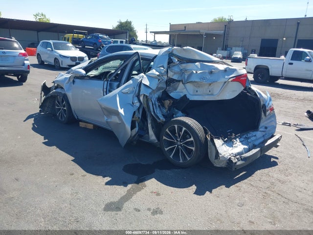 Toyota COROLLA SE 2018 2T1BURHE4JC032703 Image 3