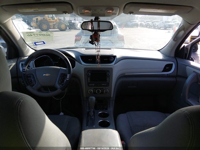 46097746 :رقم المزاد ، 1GNKRFEDXHJ350844 vin ، 2017 Chevrolet Traverse Ls مزاد بيع
