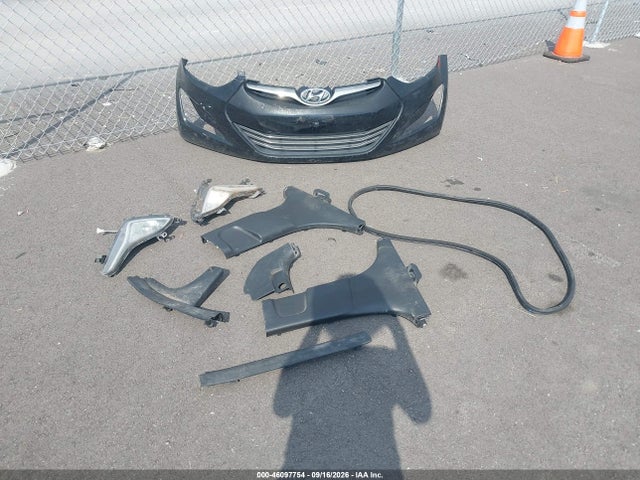 2015 Hyundai Elantra Limited მანქანა იყიდება აუქციონზე, vin: KMHDH4AE5FU294567, აუქციონის ნომერი: 46097754