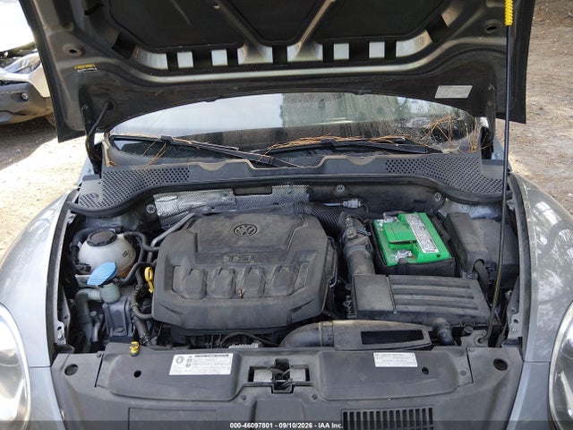 46097801 :رقم المزاد ، 3VWJD7AT5JM726779 vin ، 2018 Volkswagen Beetle 2.0t Se مزاد بيع