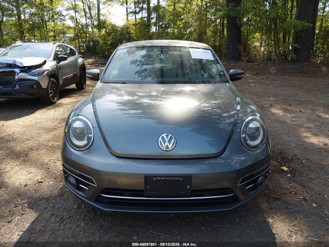 46097801 :رقم المزاد ، 3VWJD7AT5JM726779 vin ، 2018 Volkswagen Beetle 2.0t Se مزاد بيع