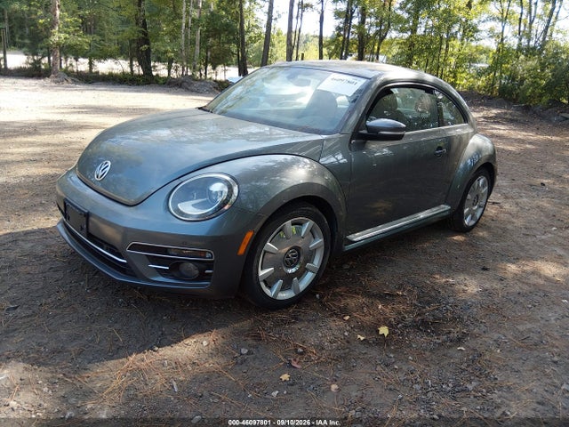 46097801 :رقم المزاد ، 3VWJD7AT5JM726779 vin ، 2018 Volkswagen Beetle 2.0t Se مزاد بيع