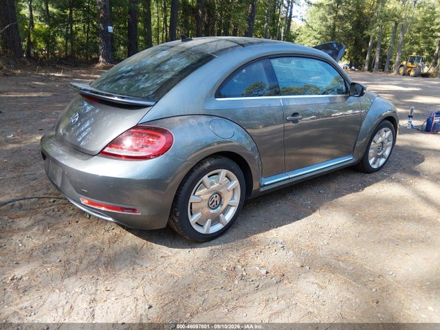 46097801 :رقم المزاد ، 3VWJD7AT5JM726779 vin ، 2018 Volkswagen Beetle 2.0t Se مزاد بيع
