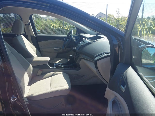 46097815 :رقم المزاد ، 1FMCU9GD5HUB05759 vin ، 2017 Ford Escape Se مزاد بيع