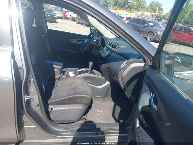 2015 Nissan Rogue Sv მანქანა იყიდება აუქციონზე, vin: KNMAT2MV1FP554788, აუქციონის ნომერი: 46097827