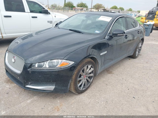 Jaguar Xf 2.0t Premium 2015 SAJWA0FS6FPU57834 Image 2
