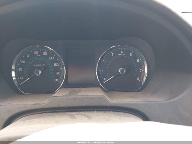 Jaguar Xf 2.0t Premium 2015 SAJWA0FS6FPU57834 Image 7