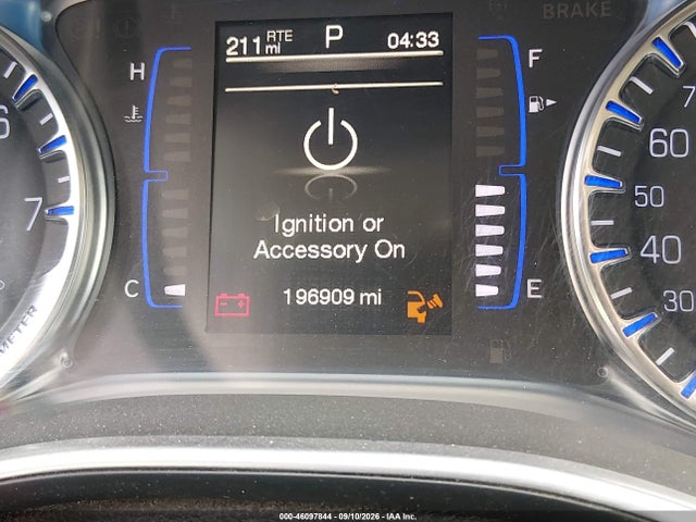 2015 Chrysler 200 Limited მანქანა იყიდება აუქციონზე, vin: 1C3CCCAB5FN662291, აუქციონის ნომერი: 46097844