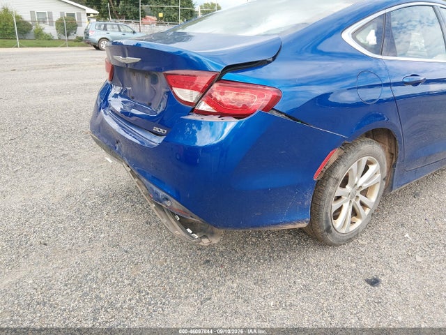2015 Chrysler 200 Limited მანქანა იყიდება აუქციონზე, vin: 1C3CCCAB5FN662291, აუქციონის ნომერი: 46097844