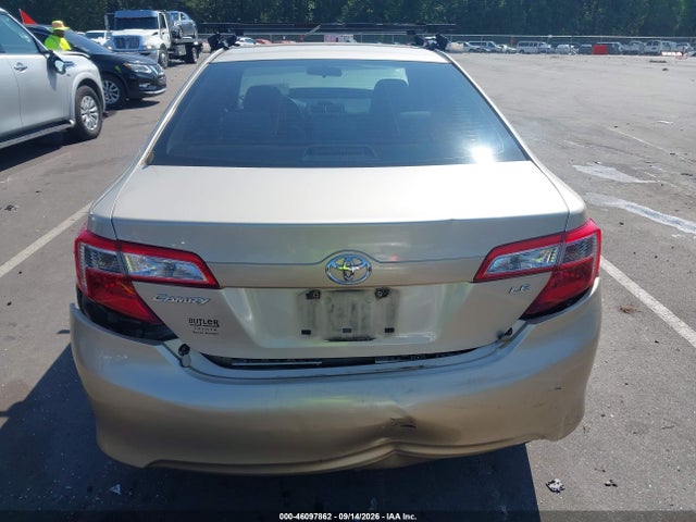 46097862 :رقم المزاد ، 4T1BF1FKXCU173376 vin ، 2012 Toyota Camry Le مزاد بيع