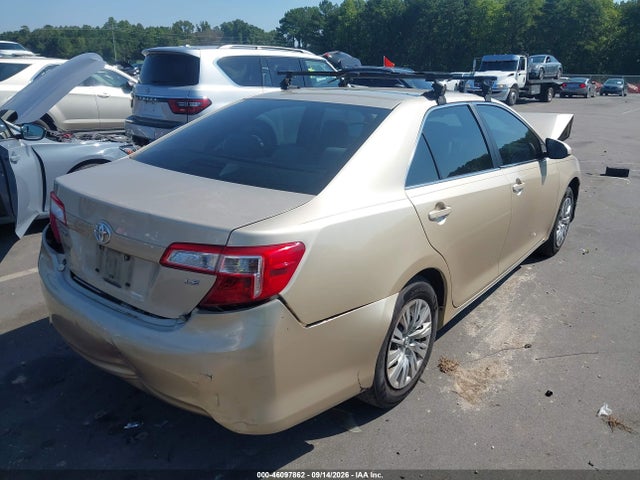 46097862 :رقم المزاد ، 4T1BF1FKXCU173376 vin ، 2012 Toyota Camry Le مزاد بيع