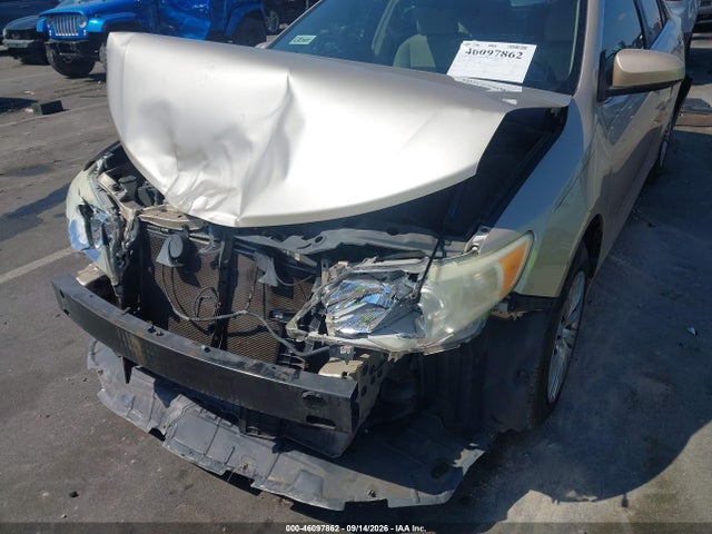 46097862 :رقم المزاد ، 4T1BF1FKXCU173376 vin ، 2012 Toyota Camry Le مزاد بيع