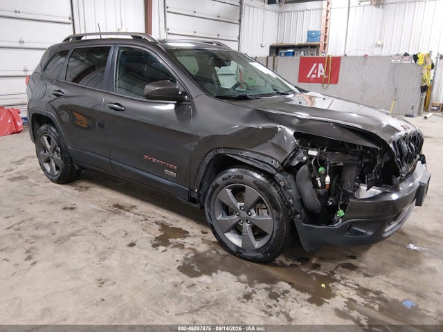 2016 Jeep Cherokee 75th Anniversary მანქანა იყიდება აუქციონზე, vin: 1C4PJMCS6GW285214, აუქციონის ნომერი: 46097875