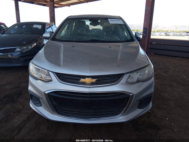 Chevrolet Sonic Premier Auto 2018 1G1JF5SBXJ4106618 Image 12