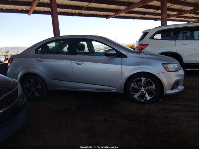 1G1JF5SBXJ4106618 Chevrolet Sonic Premier Auto