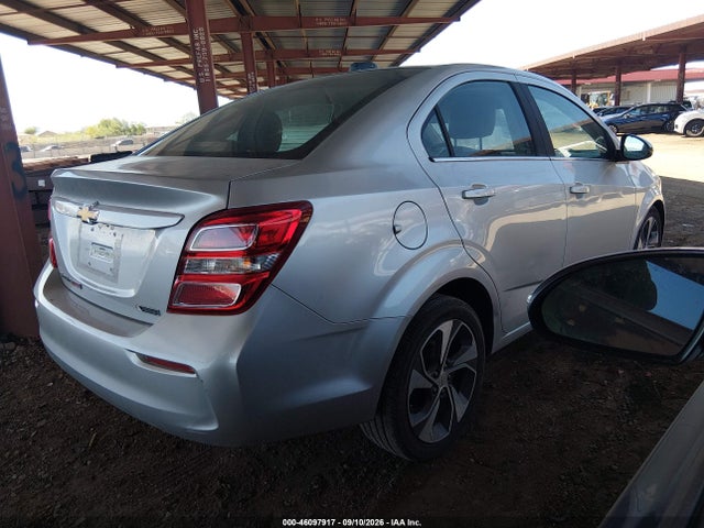 Chevrolet Sonic Premier Auto 2018 1G1JF5SBXJ4106618 Image 4