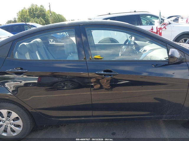 2016 Hyundai Accent Se მანქანა იყიდება აუქციონზე, vin: KMHCT4AE9GU136714, აუქციონის ნომერი: 46097927
