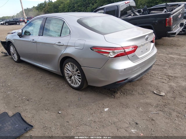 2018 Toyota Camry Xle მანქანა იყიდება აუქციონზე, vin: 4T1B11HKXJU156098, აუქციონის ნომერი: 46097931