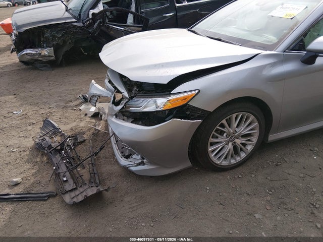 2018 Toyota Camry Xle მანქანა იყიდება აუქციონზე, vin: 4T1B11HKXJU156098, აუქციონის ნომერი: 46097931
