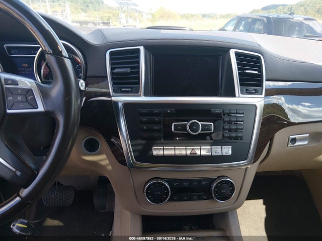 2014 Mercedes-benz Gl 450 4matic მანქანა იყიდება აუქციონზე, vin: 4JGDF7CE2EA393366, აუქციონის ნომერი: 46097952