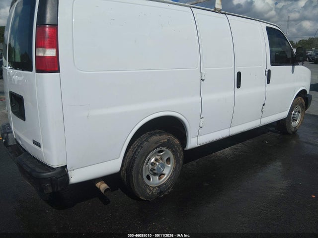 46098010 :رقم المزاد ، 1GCWGAFF8G1132130 vin ، 2016 Chevrolet Express 2500 Work Van مزاد بيع